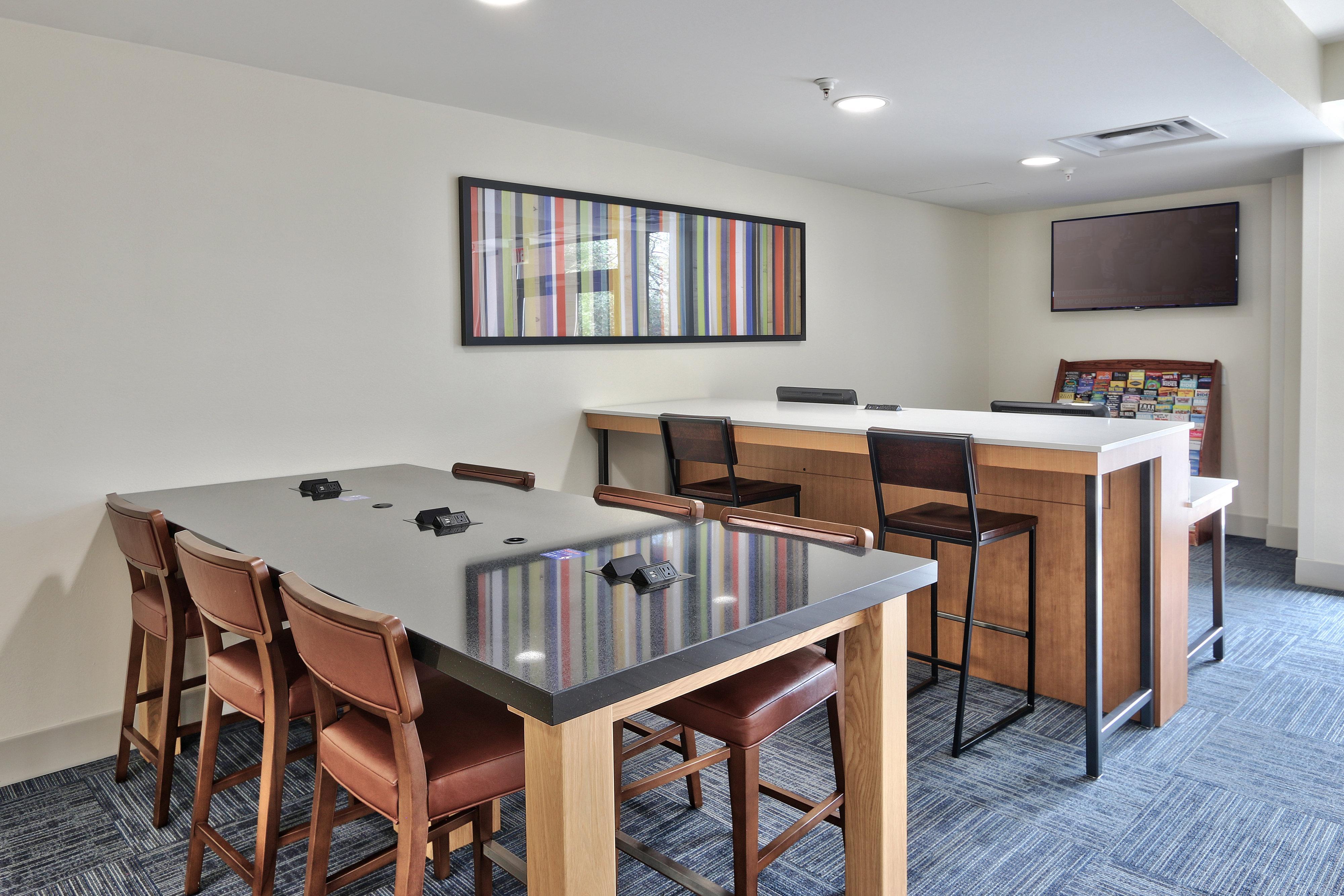 Holiday Inn Express & Suites Albuquerque Historic Old Town By Ihg Ngoại thất bức ảnh