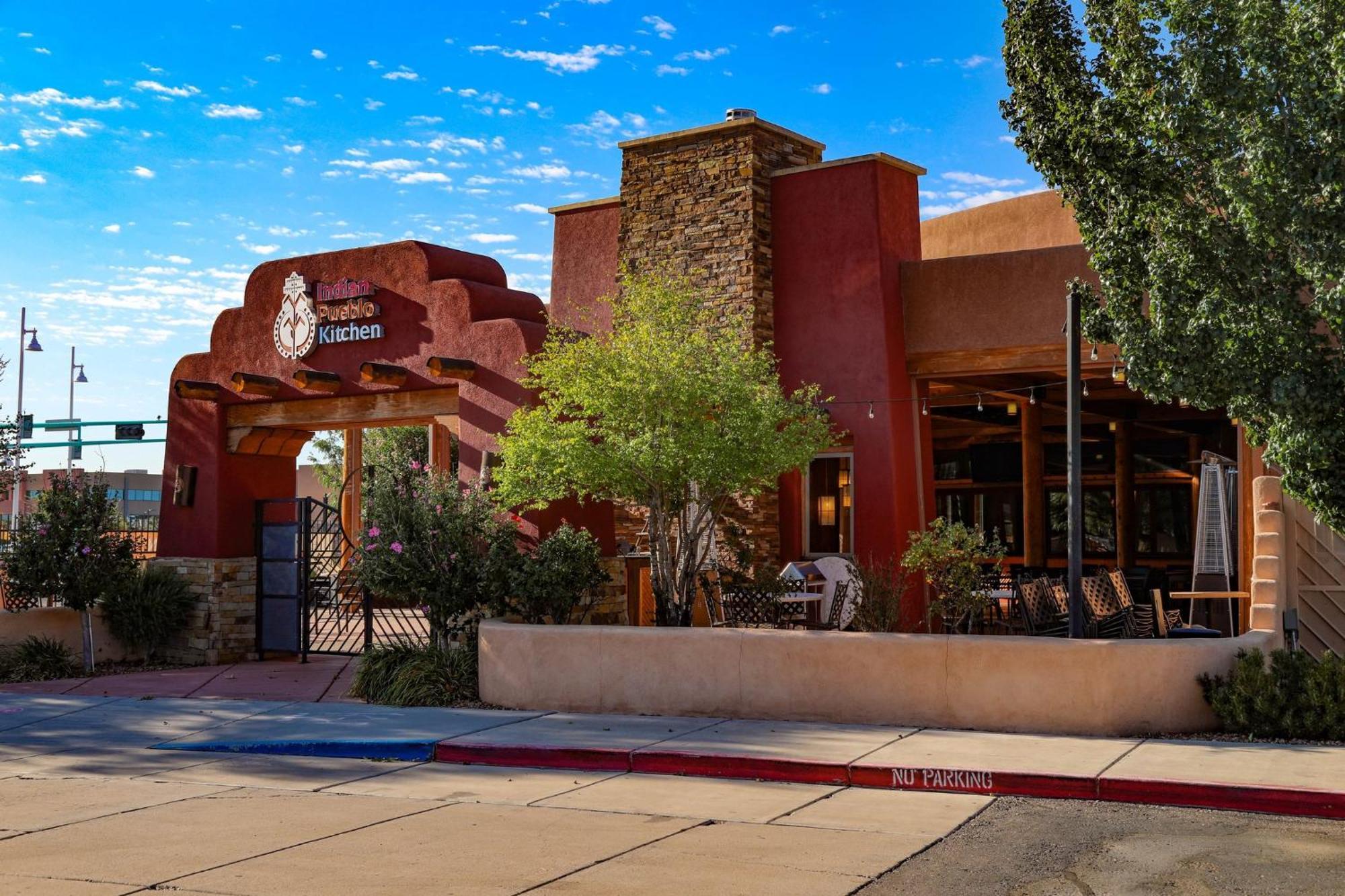Holiday Inn Express & Suites Albuquerque Historic Old Town By Ihg Ngoại thất bức ảnh
